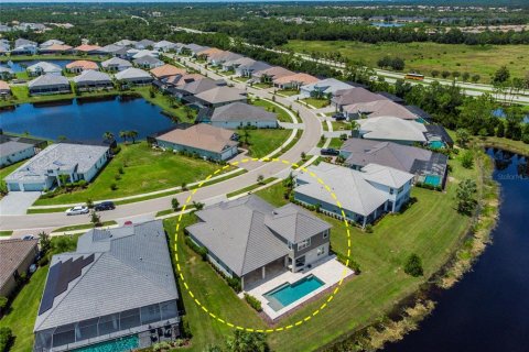 House in Venice, Florida 5 bedrooms, 344.3 sq.m. № 1338718 - photo 9