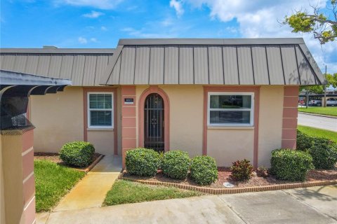 Copropriété à vendre à New Port Richey, Floride: 2 chambres, 97.55 m2 № 1338716 - photo 1