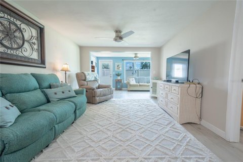 Copropriété à vendre à New Port Richey, Floride: 2 chambres, 97.55 m2 № 1338716 - photo 10