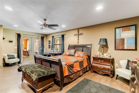 Villa ou maison à vendre à Kissimmee, Floride: 5 chambres, 478.08 m2 № 1343128 - photo 5