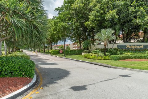 Condo in Pembroke Pines, Florida, 1 bedroom  № 1154610 - photo 2