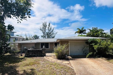 Villa ou maison à vendre à Anna Maria, Floride: 2 chambres, 155.61 m2 № 1340158 - photo 2