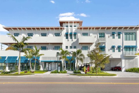 Apartment in SOCE FLATS in Naples, Florida 1 bedroom, 82 sq.m. № 35176 - photo 6