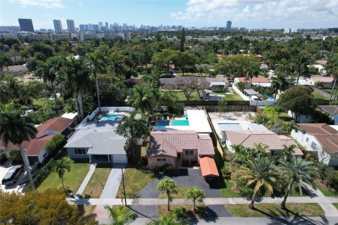 Casa en venta en Hollywood, Florida, 5 dormitorios № 821784 - foto 8