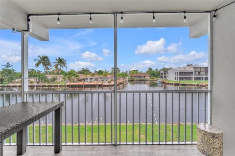 Copropriété à vendre à Pompano Beach, Floride: 2 chambres, 79.9 m2 № 1374954 - photo 20