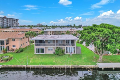 Copropriété à vendre à Pompano Beach, Floride: 2 chambres, 79.9 m2 № 1374954 - photo 25