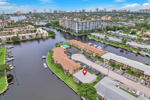 Copropriété à vendre à Pompano Beach, Floride: 2 chambres, 79.9 m2 № 1374954 - photo 26