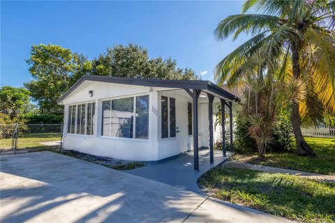 Casa en venta en Boynton Beach, Florida, 3 dormitorios, 93.09 m2 № 1374994 - foto 8