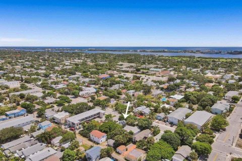 Immobilier commercial à vendre à Lake Worth, Floride: 249.72 m2 № 437407 - photo 2
