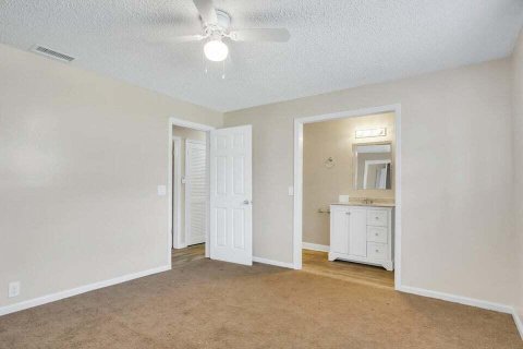 Immobilier commercial à vendre à Lake Worth, Floride: 249.72 m2 № 437407 - photo 13
