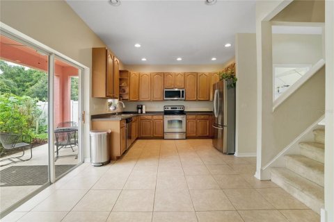 House in New Port Richey, Florida 6 bedrooms, 244.8 sq.m. № 1274439 - photo 8