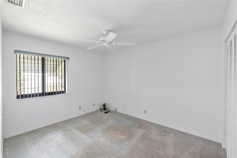 Casa en venta en Margate, Florida, 3 dormitorios, 147.06 m2 № 1178449 - foto 8