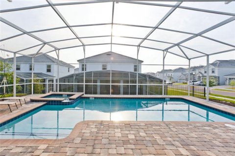 Casa en venta en Davenport, Florida, 8 dormitorios, 363.15 m2 № 219667 - foto 29