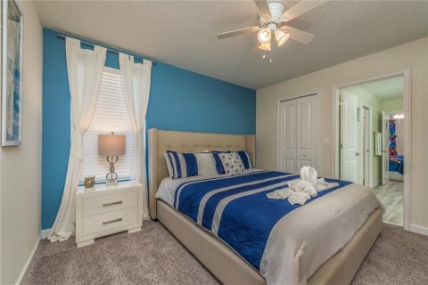 Casa en venta en Davenport, Florida, 8 dormitorios, 363.15 m2 № 219667 - foto 22