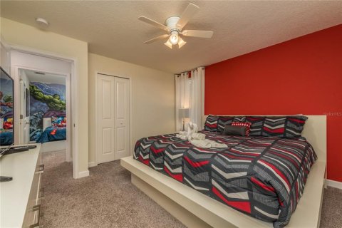 Casa en venta en Davenport, Florida, 8 dormitorios, 363.15 m2 № 219667 - foto 21