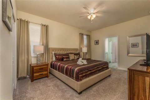 Casa en venta en Davenport, Florida, 8 dormitorios, 363.15 m2 № 219667 - foto 13