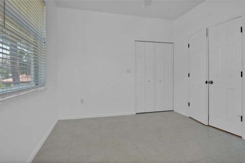 Condo in Lauderdale-by-the-Sea, Florida, 3 bedrooms  № 1173165 - photo 18
