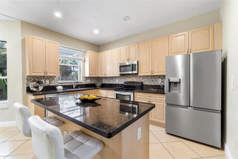 Casa en venta en Coral Springs, Florida, 4 dormitorios, 238.2 m2 № 1173168 - foto 27