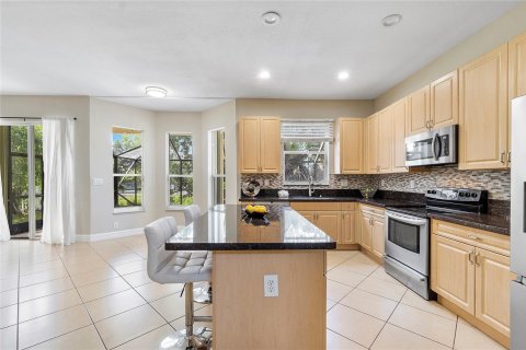 Casa en venta en Coral Springs, Florida, 4 dormitorios, 238.2 m2 № 1173168 - foto 24