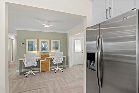 Villa ou maison à louer à Sarasota, Floride: 3 chambres, 131.46 m2 № 813418 - photo 20