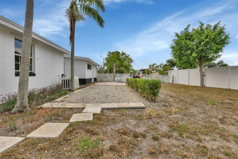 Villa ou maison à vendre à Port Charlotte, Floride: 3 chambres, 97.92 m2 № 1361017 - photo 23