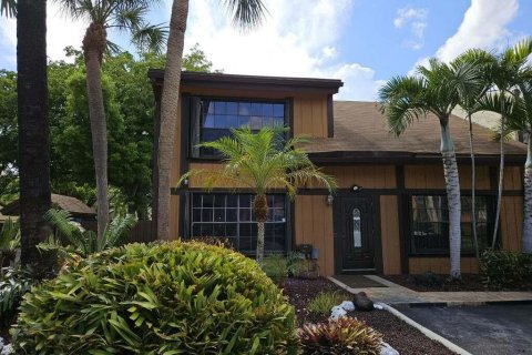 Townhouse in Pembroke Pines, Florida 3 bedrooms, 149.76 sq.m. № 1222773 - photo 22