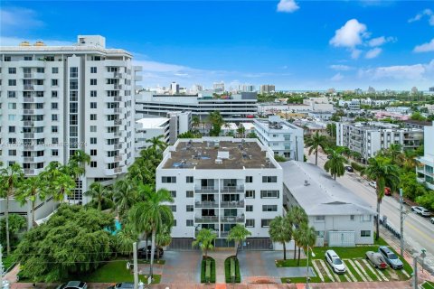 Copropriété à vendre à Miami Beach, Floride: 2 chambres, 90.12 m2 № 1345721 - photo 20