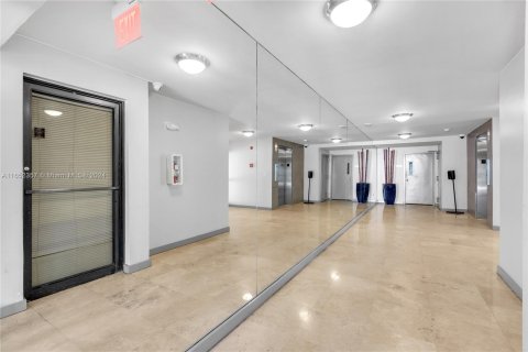 Copropriété à vendre à Miami Beach, Floride: 2 chambres, 90.12 m2 № 1345721 - photo 17