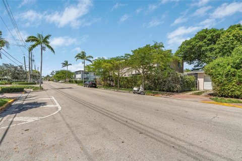 Villa ou maison à louer à Miami Beach, Floride: 2 chambres, 92.9 m2 № 1345722 - photo 21