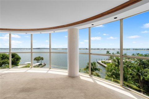 Condo in Miami, Florida, 3 bedrooms  № 1345804 - photo 6