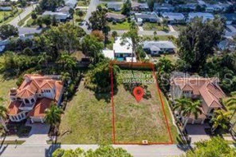 Terreno en venta en Sarasota, Florida № 1377920 - foto 1