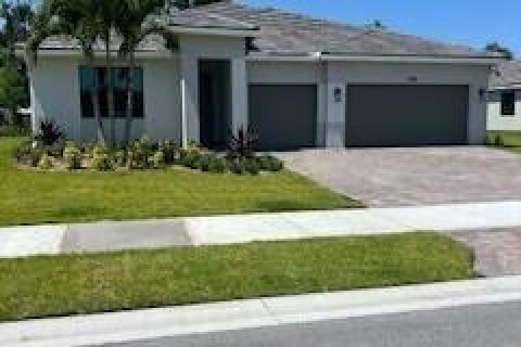 Casa en venta en Palm City, Florida, 4 dormitorios, 235.32 m2 № 1188739 - foto 6