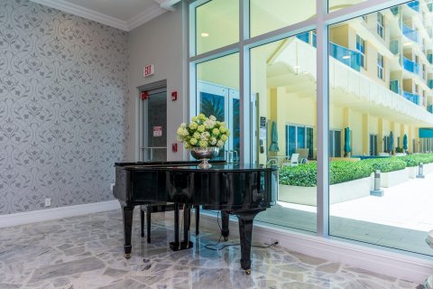 Copropriété à vendre à Hollywood, Floride: 1 chambre, 77.57 m2 № 1182525 - photo 1