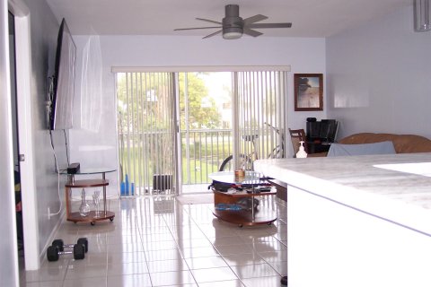 Condominio en venta en Dania Beach, Florida, 1 dormitorio, 78.97 m2 № 1182526 - foto 13