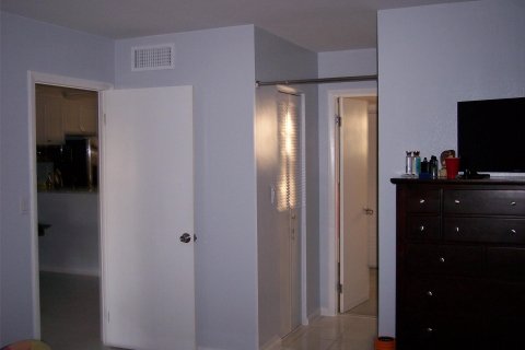 Condominio en venta en Dania Beach, Florida, 1 dormitorio, 78.97 m2 № 1182526 - foto 9