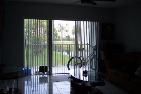 Condo in Dania Beach, Florida, 1 bedroom  № 1182526 - photo 12