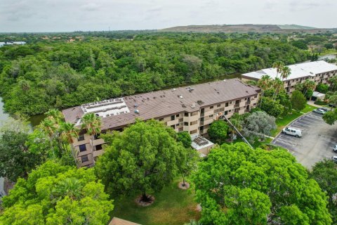 Copropriété à vendre à Coconut Creek, Floride: 2 chambres, 120.77 m2 № 1182527 - photo 14