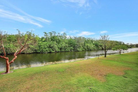 Condo in Coconut Creek, Florida, 2 bedrooms  № 1182527 - photo 29