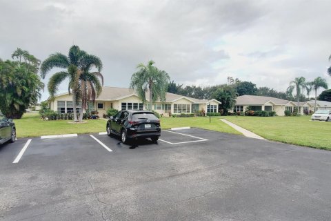 Villa ou maison à vendre à Delray Beach, Floride: 2 chambres, 110.18 m2 № 851792 - photo 5