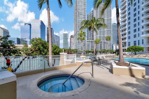 Condo in Miami, Florida, 1 bedroom  № 1387794 - photo 21