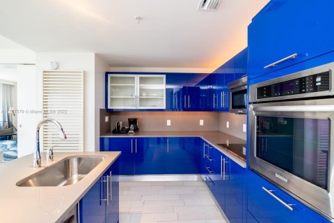 Condominio en venta en Fort Lauderdale, Florida, 2 dormitorios, 112.78 m2 № 163902 - foto 26