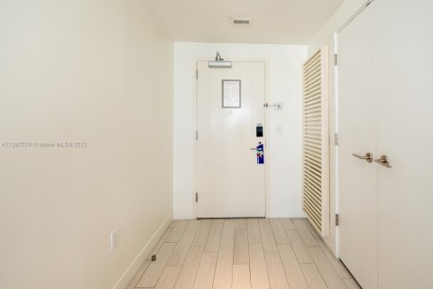 Condominio en venta en Fort Lauderdale, Florida, 2 dormitorios, 112.78 m2 № 163902 - foto 23