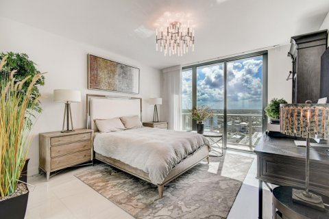 Condominio en venta en Pompano Beach, Florida, 2 dormitorios, 163.51 m2 № 463317 - foto 20