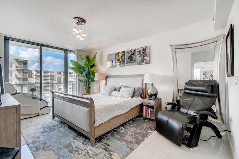 Condominio en venta en Pompano Beach, Florida, 2 dormitorios, 163.51 m2 № 463317 - foto 24