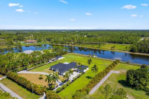 Villa ou maison à vendre à Lake Worth, Floride: 6 chambres, 548.87 m2 № 1188755 - photo 3