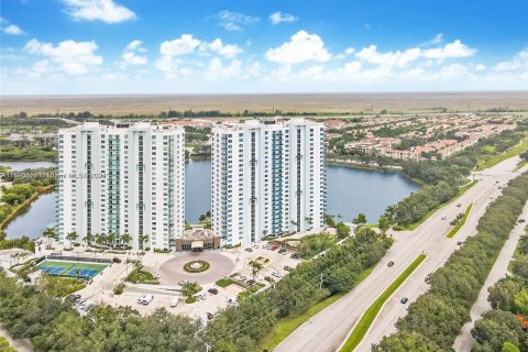 Condominio en venta en Sunrise, Florida, 2 dormitorios, 108.23 m2 № 1180395 - foto 16