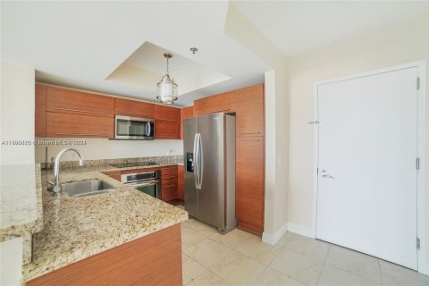 Condo in Sunrise, Florida, 2 bedrooms  № 1180395 - photo 12