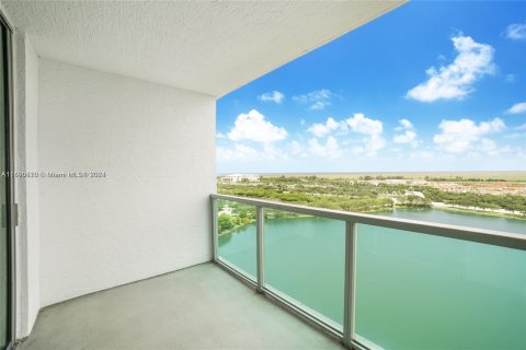 Condominio en venta en Sunrise, Florida, 2 dormitorios, 108.23 m2 № 1180395 - foto 3