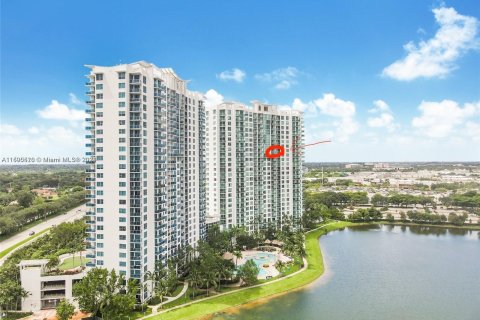 Condominio en venta en Sunrise, Florida, 2 dormitorios, 108.23 m2 № 1180395 - foto 2