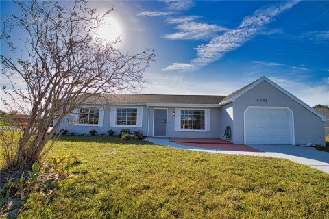 Villa ou maison à vendre à North Port, Floride: 3 chambres, 122.26 m2 № 1408715 - photo 19